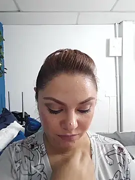 Snapshot of Grey_Lorenz11 chatting on 10/29/25, 12:46 Grey Lorenz11 online show from 10/29/25, 12:46