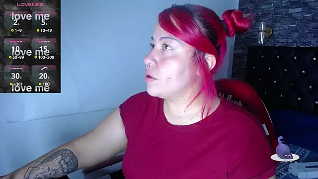 Bruja  Scarlata online show from 02/22/25, 11:35