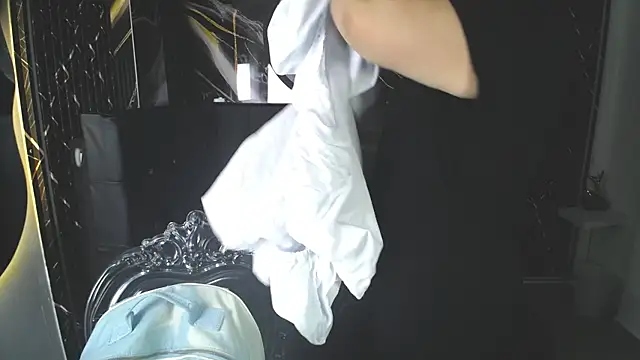 Bruja  Scarlata online show from 10/20/25, 11:10