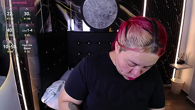 Bruja  Scarlata online show from 10/21/25, 10:27