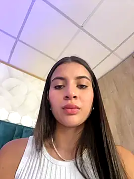 Snapshot of AnitaKariri chatting on 09/17/25, 08:49 AnitaKariri online show from 09/17/25, 08:49