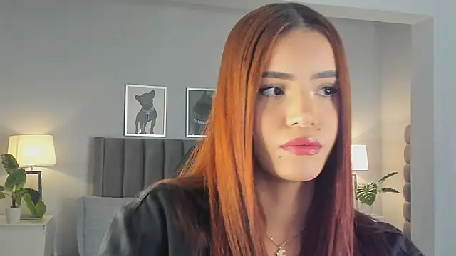 Madie  collins online show from 11/06/25, 11:33