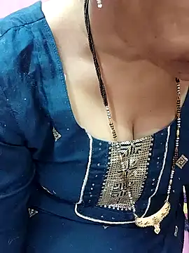 Snapshot of Urmila_bhabhii chatting on 01/30/25, 09:57 Urmila bhabhii online show from 01/30/25, 09:57