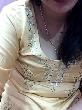 Snapshot of Urmila_bhabhii chatting on 01/31/25, 06:47 Urmila bhabhii online show from 01/31/25, 06:47