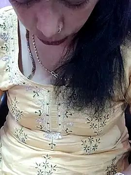 Snapshot of Urmila_bhabhii chatting on 02/01/25, 04:35 Urmila bhabhii online show from 02/01/25, 04:35