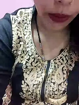 Snapshot of Urmila_bhabhii chatting on 02/04/25, 04:08 Urmila bhabhii online show from 02/04/25, 04:08