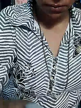 Snapshot of Urmila_bhabhii chatting on 10/08/25, 09:07 Urmila bhabhii online show from 10/08/25, 09:07