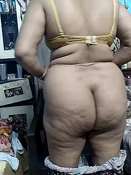 Snapshot of Urmila_bhabhii chatting on 10/20/25, 03:18 Urmila bhabhii online show from 10/20/25, 03:18