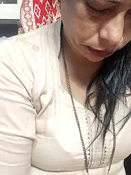 Snapshot of Urmila_bhabhii chatting on 11/15/25, 03:15 Urmila bhabhii online show from 11/15/25, 03:15