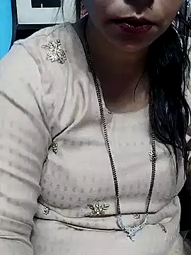 Snapshot of Urmila_bhabhii chatting on 11/19/25, 03:17 Urmila bhabhii online show from 11/19/25, 03:17