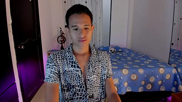 Snapshot of alessandro_wizard chatting on 03/07/25, 01:51 alessandro wizard online show from 03/07/25, 01:51