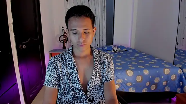 Snapshot of alessandro_wizard chatting on 03/07/25, 10:32 alessandro wizard online show from 03/07/25, 10:32