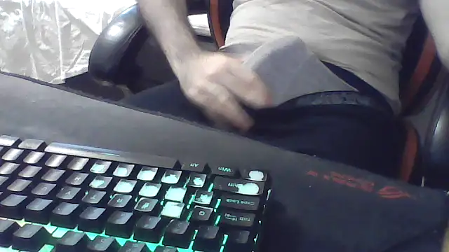 squiddy 69 online show from 10/08/25, 01:42