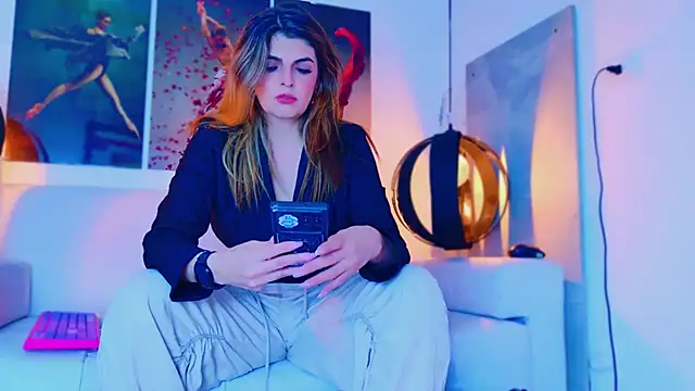 Lizzymontanaa online show from 01/25/25, 12:27