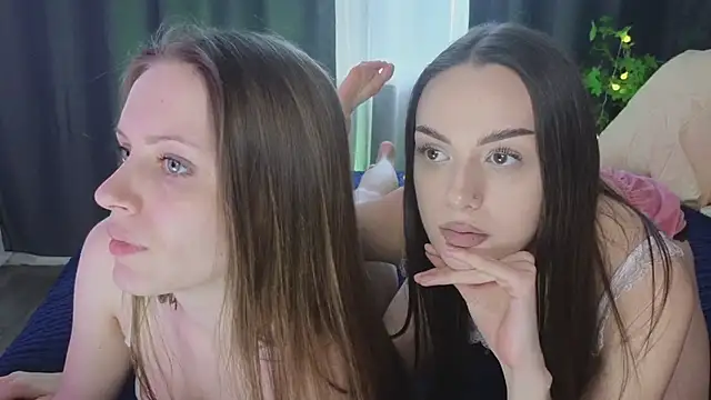 Snapshot of Chloe_Vixen chatting on 02/20/25, 01:30 Chloe Vixen online show from 02/20/25, 01:30