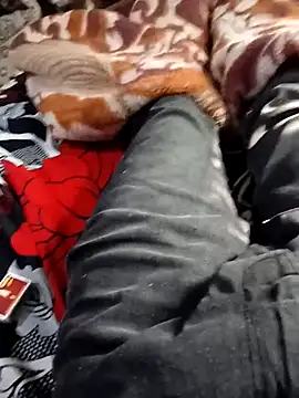 HotPrism439 online show from 10/25/25, 05:26