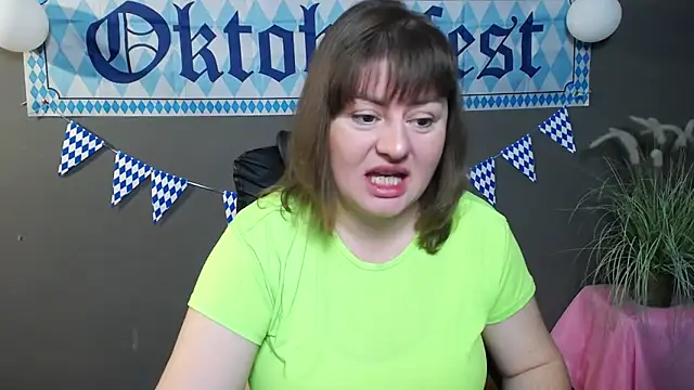 ZannaDreil online show from 10/09/25, 06:06