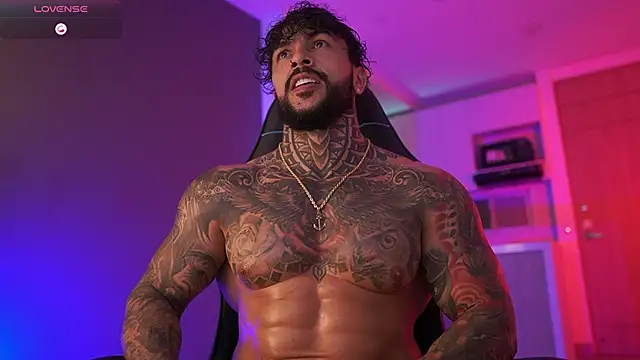 Snapshot of mariano_costa chatting on 10/06/25, 02:53 mariano costa online show from 10/06/25, 02:53