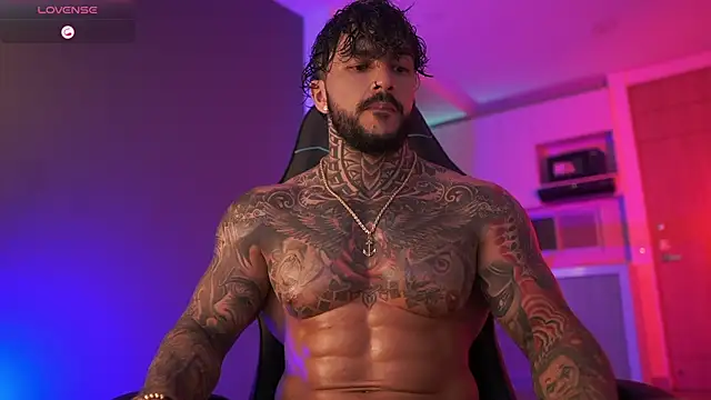 Snapshot of mariano_costa chatting on 10/17/25, 01:09 mariano costa online show from 10/17/25, 01:09