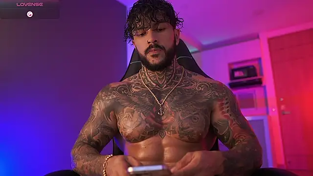 Snapshot of mariano_costa chatting on 10/19/25, 02:45 mariano costa online show from 10/19/25, 02:45