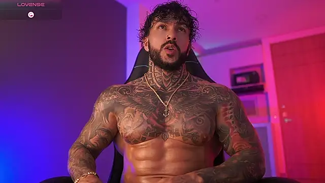 Snapshot of mariano_costa chatting on 11/15/25, 05:16 mariano costa online show from 11/15/25, 05:16