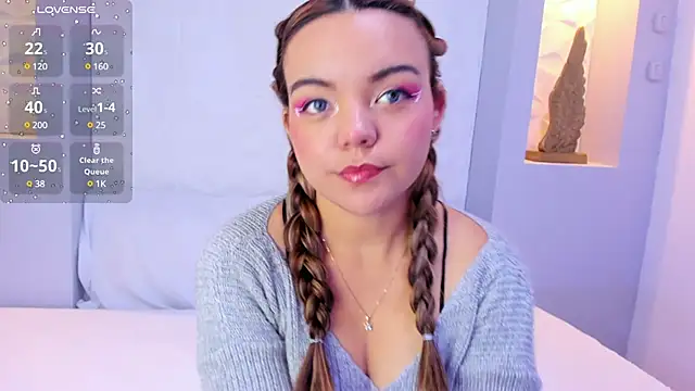 Snapshot of EmilyRouss_ chatting on 01/21/25, 07:17 EmilyRouss online show from 01/21/25, 07:17