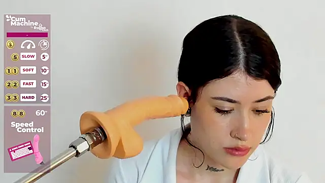 melody suarez online show from 12/07/24, 01:58