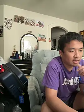 Snapshot of bigasianloads25 chatting on 01/14/25, 10:55 bigasianloads25 online show from 01/14/25, 10:55