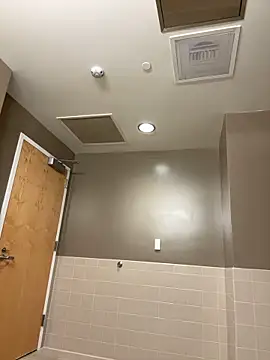 Snapshot of bigasianloads25 chatting on 03/15/25, 06:47 bigasianloads25 online show from 03/15/25, 06:47