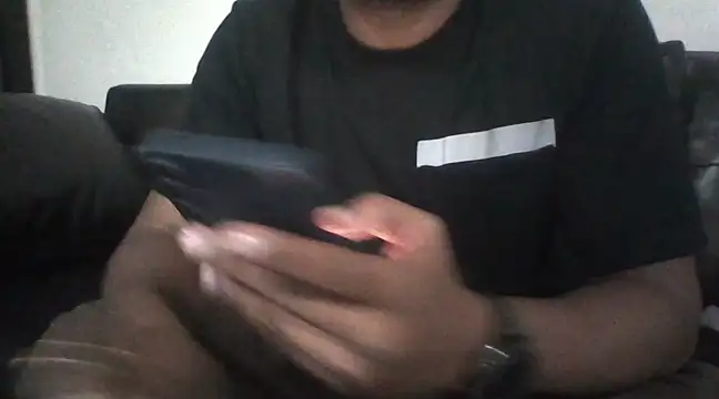 Snapshot of divyansh_hyderabadi chatting on 12/12/24, 07:04 divyansh hyderabadi online show from 12/12/24, 07:04