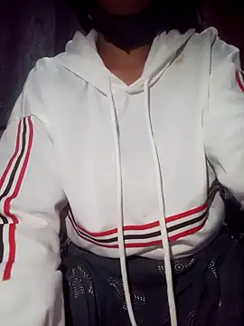 Snapshot of HornyWestern chatting on 11/25/25, 07:14 HornyWestern online show from 11/25/25, 07:14