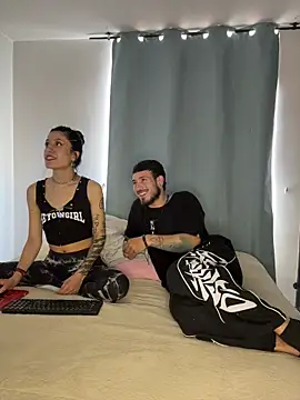 anika lowen02 online show from 10/22/25, 03:34