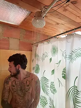 anika lowen02 online show from 11/17/25, 04:35