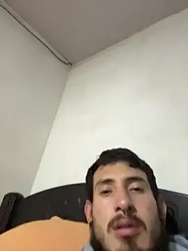 anika lowen02 online show from 11/20/25, 12:22