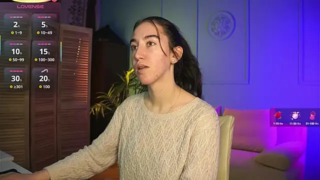 Snapshot of Belle_Via chatting on 10/03/25, 04:04 Belle Via online show from 10/03/25, 04:04