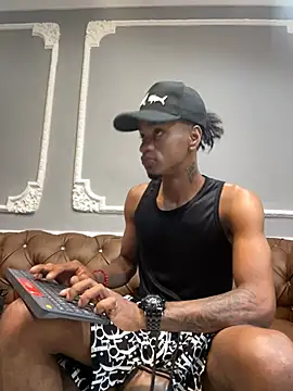 AaronCruz  online show from 12/26/24, 01:54