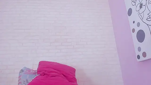 Tiffany mendez online show from 03/18/25, 06:26