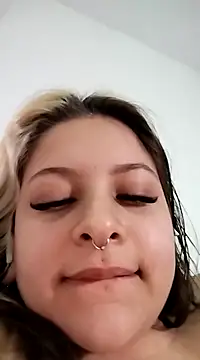 Snapshot of sammymoon chatting on 02/18/25, 10:49 sammymoon online show from 02/18/25, 10:49