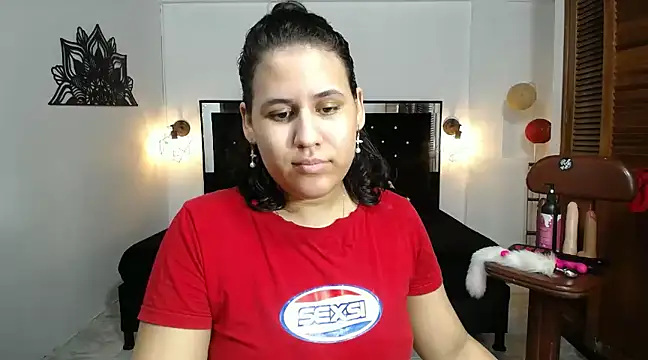 Snapshot of candy_hairy chatting on 02/26/25, 01:53 candy hairy online show from 02/26/25, 01:53