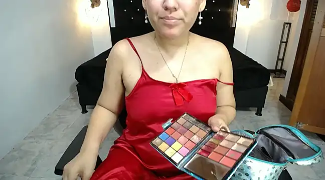 Snapshot of candy_hairy chatting on 03/08/25, 02:23 candy hairy online show from 03/08/25, 02:23