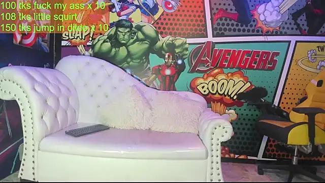 Snapshot of candy_hairy chatting on 11/19/25, 03:17 candy hairy online show from 11/19/25, 03:17