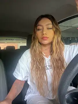 amanda-medrano1 online show from 03/13/25, 02:01