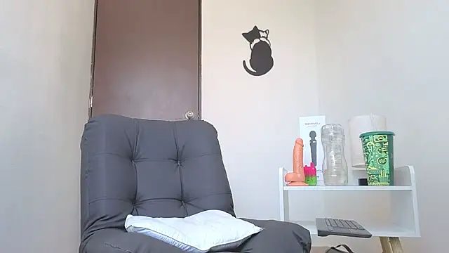 Saturno v online show from 10/17/25, 02:19