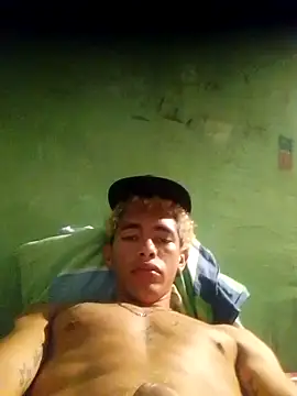 Snapshot of md-sexy chatting on 01/27/25, 08:28 md-sexy online show from 01/27/25, 08:28