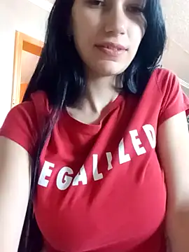 Snapshot of MeanGirl93 chatting on 09/16/25, 08:48 MeanGirl93 online show from 09/16/25, 08:48