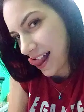 Snapshot of MeanGirl93 chatting on 09/21/25, 09:22 MeanGirl93 online show from 09/21/25, 09:22