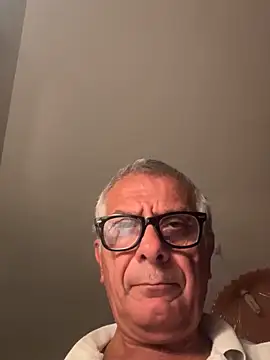 4n4l1zz4m1 online show from 09/20/25, 02:01