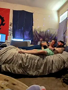 Snapshot of lit702 chatting on 09/23/25, 08:23 lit702 online show from 09/23/25, 08:23