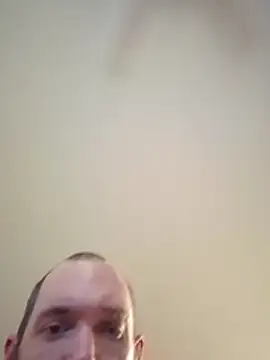 Snapshot of lit702 chatting on 10/15/25, 08:53 lit702 online show from 10/15/25, 08:53