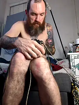 Snapshot of lit702 chatting on 10/27/25, 08:29 lit702 online show from 10/27/25, 08:29